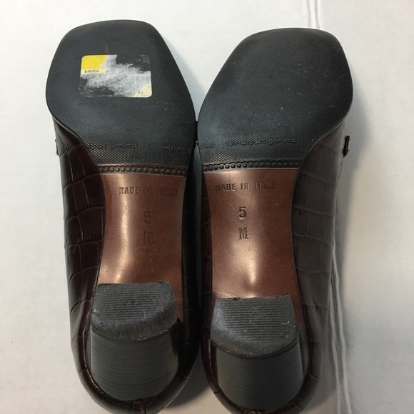 Casual Corner imported block 2” heels pump - Picture 4 of 9